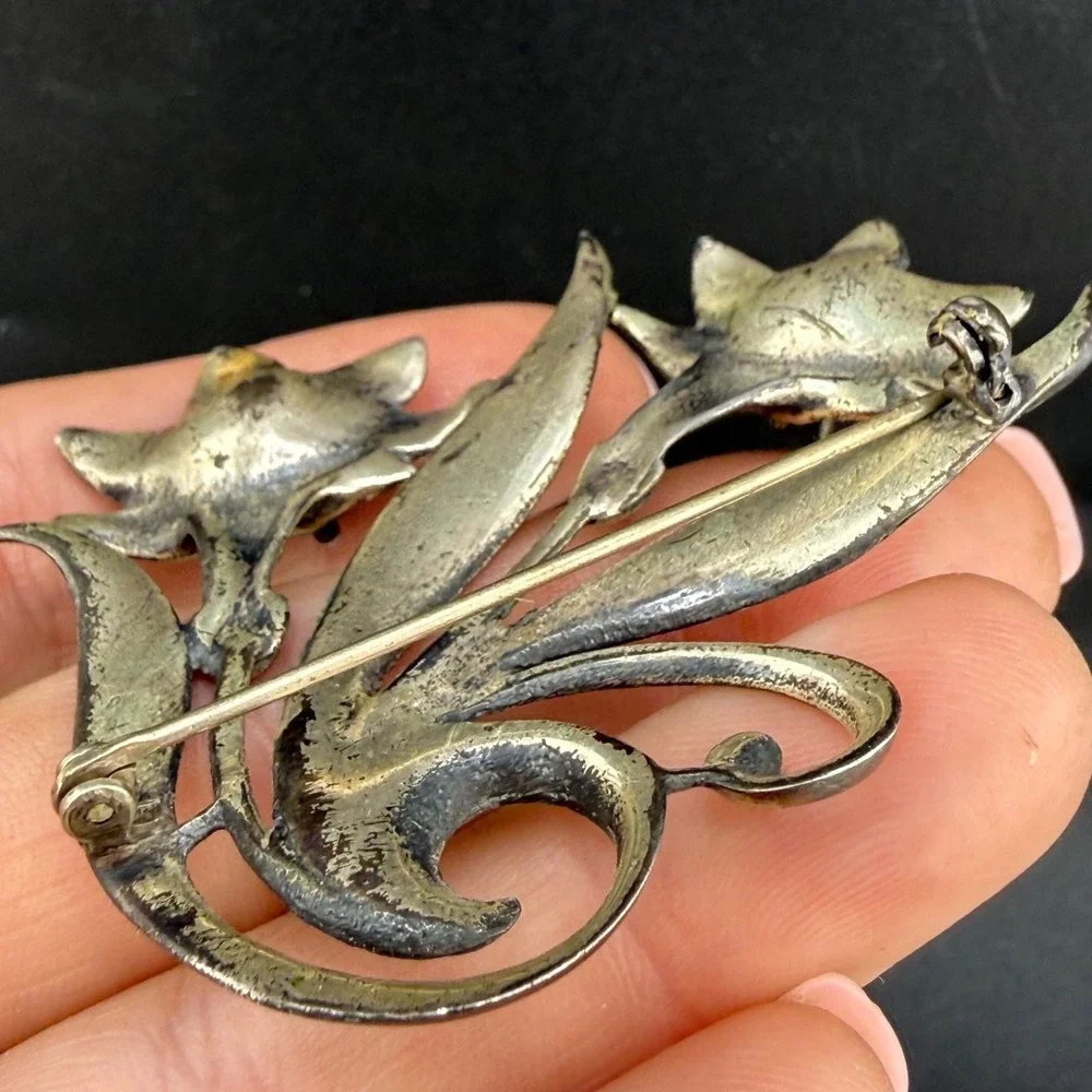 Vintage Pot Metal Flower Brooch Silver Tone